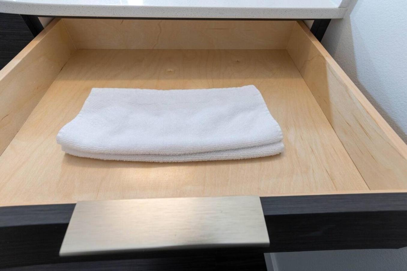 Self Check-In-Washer-Dryer-4Ksmart Tv-King Bed-Gym Такома Екстер'єр фото